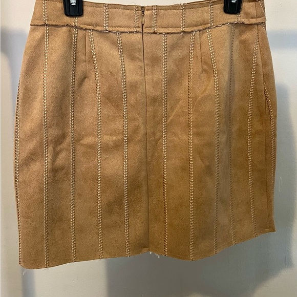 She & Sky suede miniskirt - Picture 2 of 4